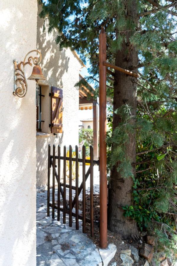 Cosy Studio Just A Stone'S Throw From The Beach Leilighet Sainte-Maxime Eksteriør bilde