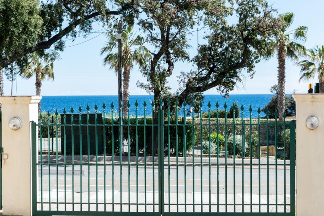 Cosy Studio Just A Stone'S Throw From The Beach Leilighet Sainte-Maxime Eksteriør bilde